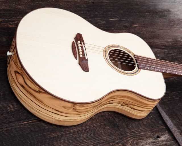 Acoustic Guitar